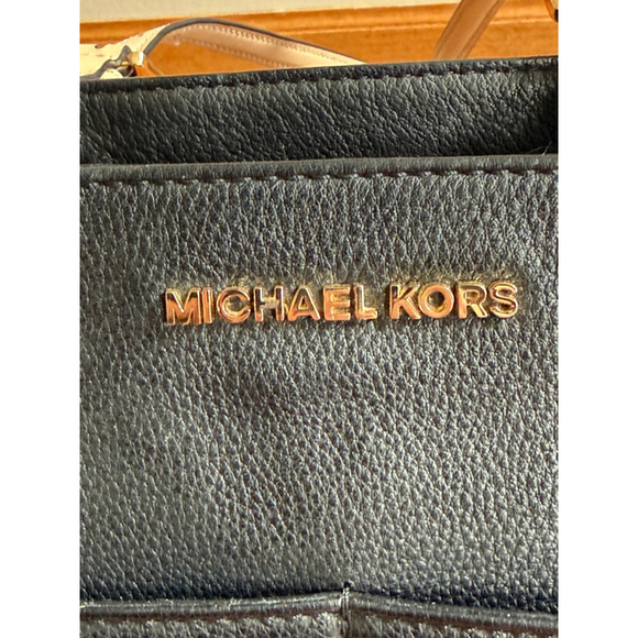 Michael Kors Black and Tan Tote Purse EUC - Picture 6 of 8